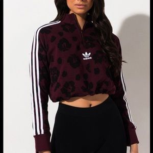 Adidas Women’s Maroon Leopard crop top pullover size Small